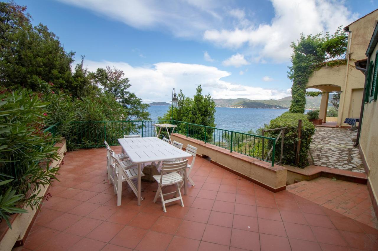 Villa Le Sprizze A Bordo Del Mare - Goelba Marciana Marina  Dış mekan fotoğraf