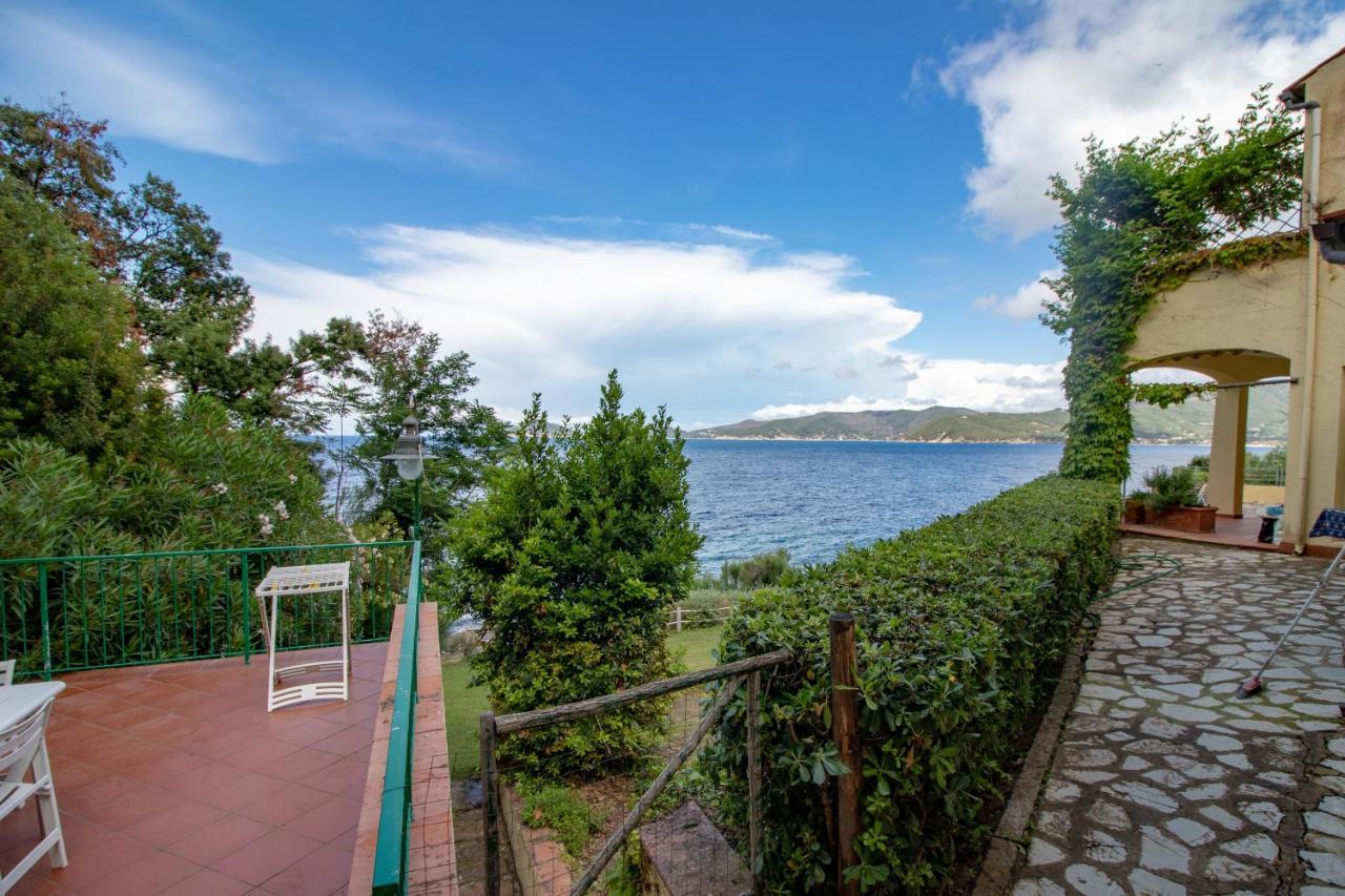 Villa Le Sprizze A Bordo Del Mare - Goelba Marciana Marina  Dış mekan fotoğraf