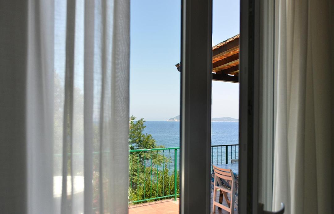 Villa Le Sprizze A Bordo Del Mare - Goelba Marciana Marina  Dış mekan fotoğraf